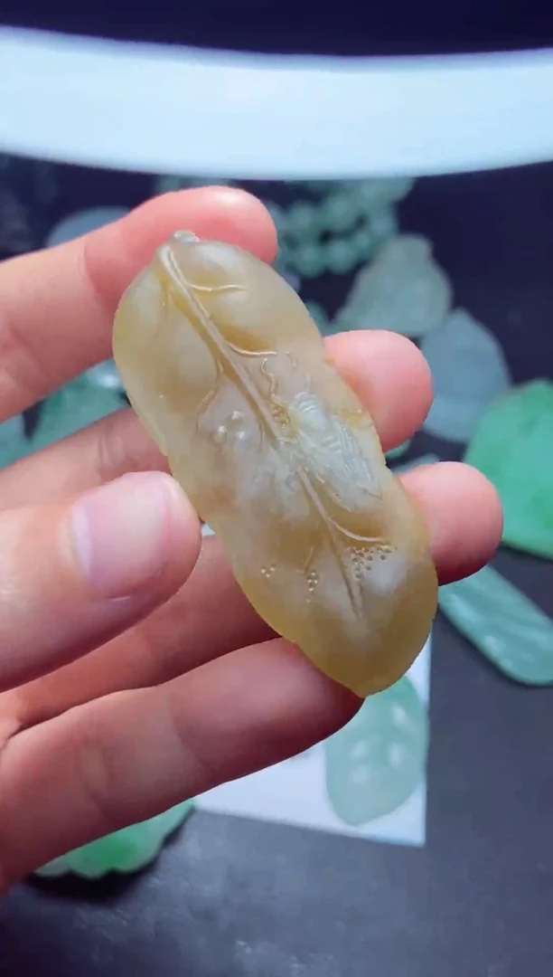 未镶嵌定制翡翠a货翡翠