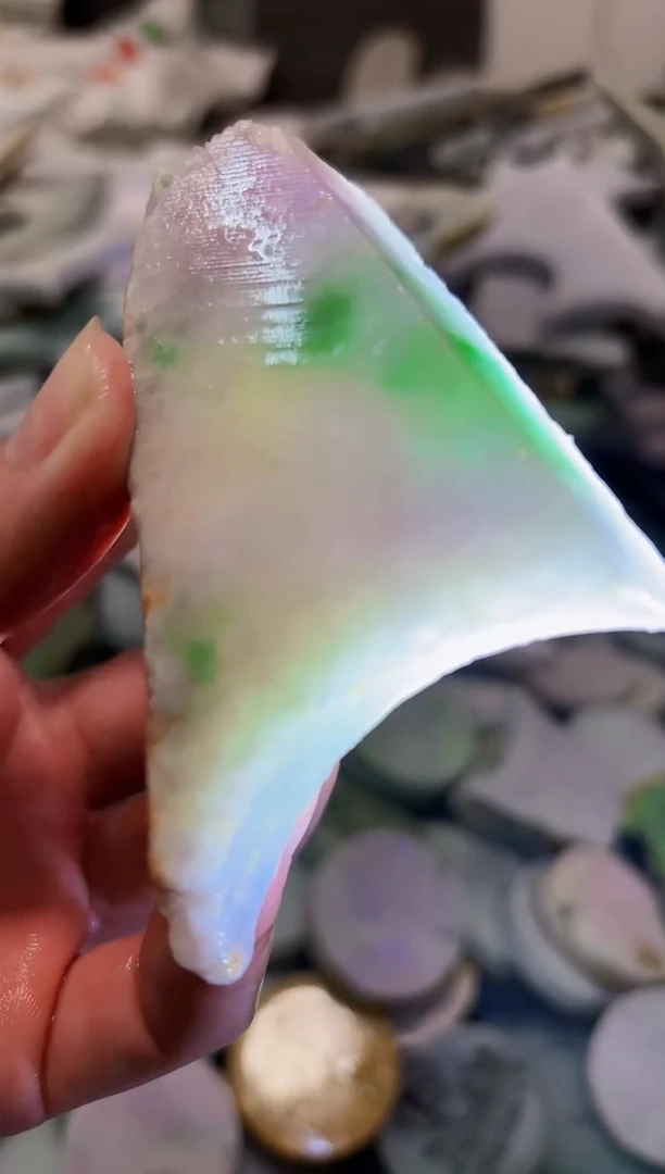 【闪购商品】翡翠颈饰未镶嵌A货白文1920