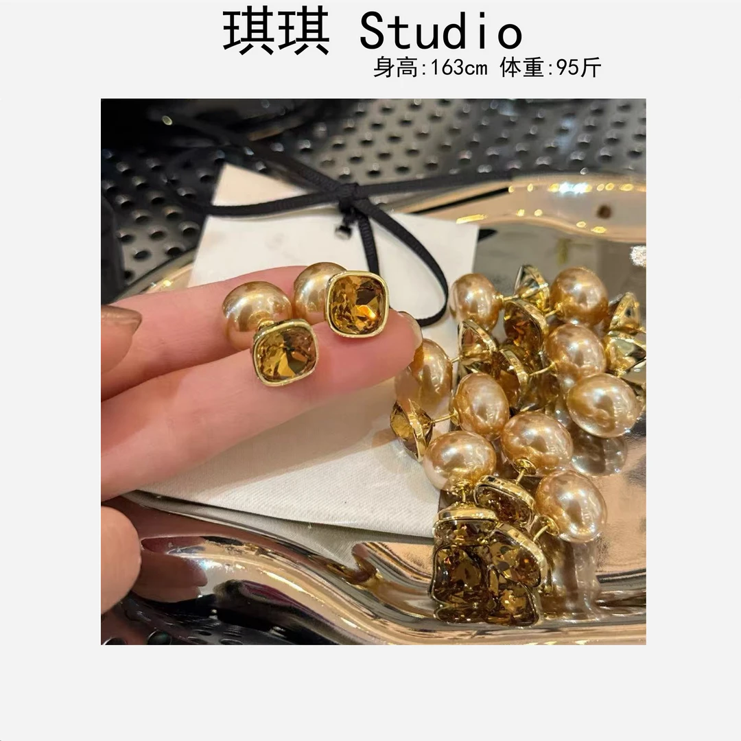 非金属仿珍珠耳饰 冬季新款轻奢高级复古方糖闪钻前后戴珠珠耳饰L