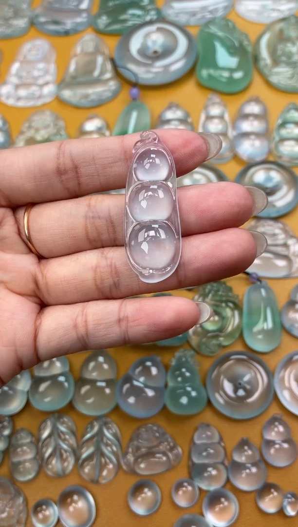 吊坠(不含链)未镶嵌翡翠57 豆子 43.4 16 5.7