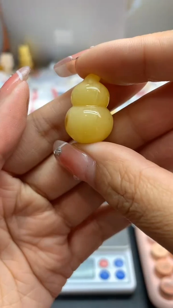 未镶嵌琥珀珠宝奇石2423