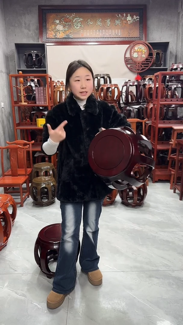 花梨木类家具酸枝色大号鼓凳两对（4条）