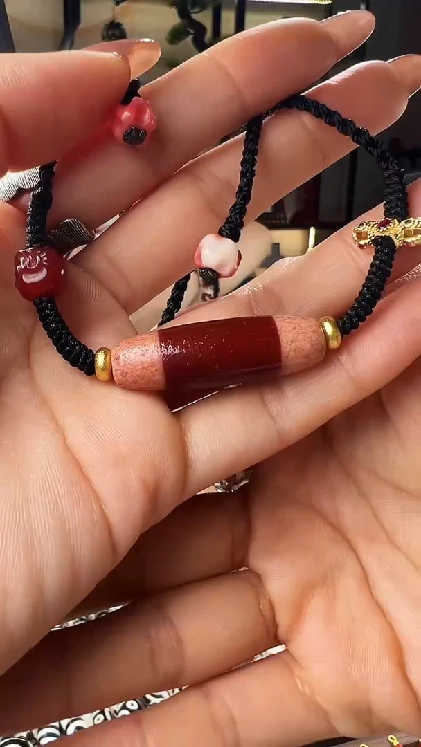 未镶嵌颈饰玛瑙/玉髓宋****》一线