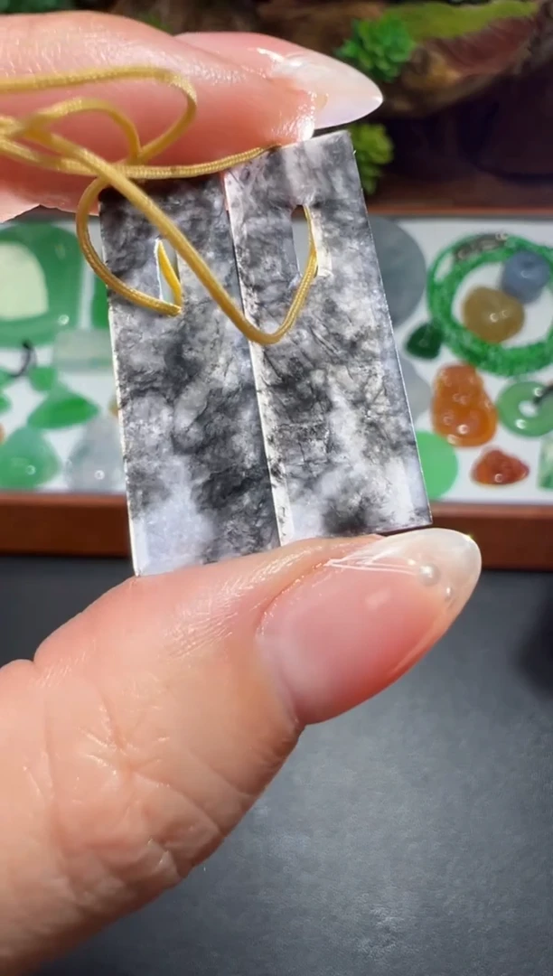 未镶嵌定制翡翠27.9*10.7*1.6方扣