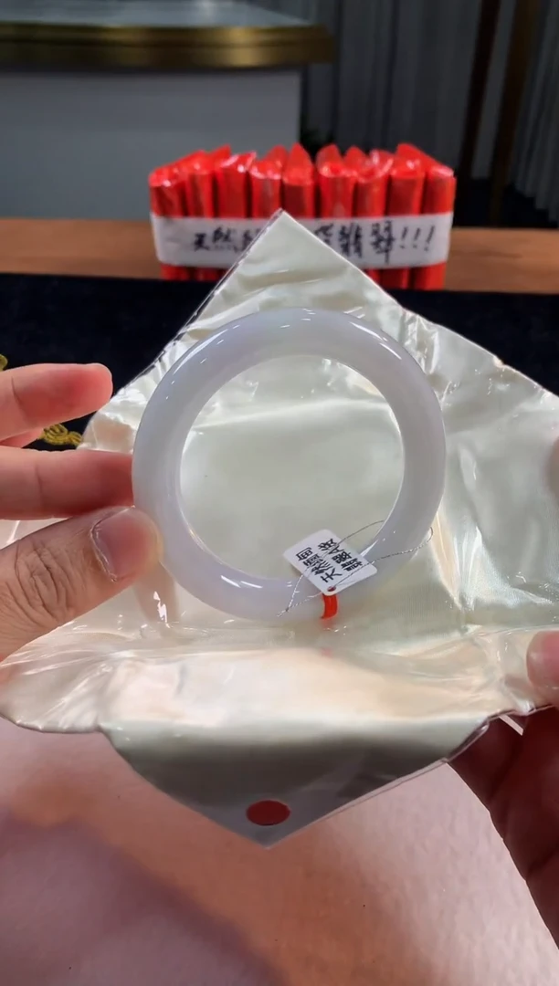 未镶嵌定制翡翠5051毛货不退不换 58-60圈