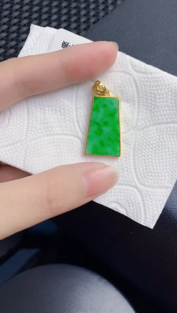 颈饰未镶嵌翡翠天然翡翠缅甸A货