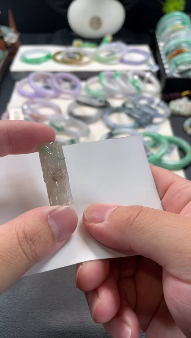 颈饰未镶嵌翡翠37号链接有纹裂