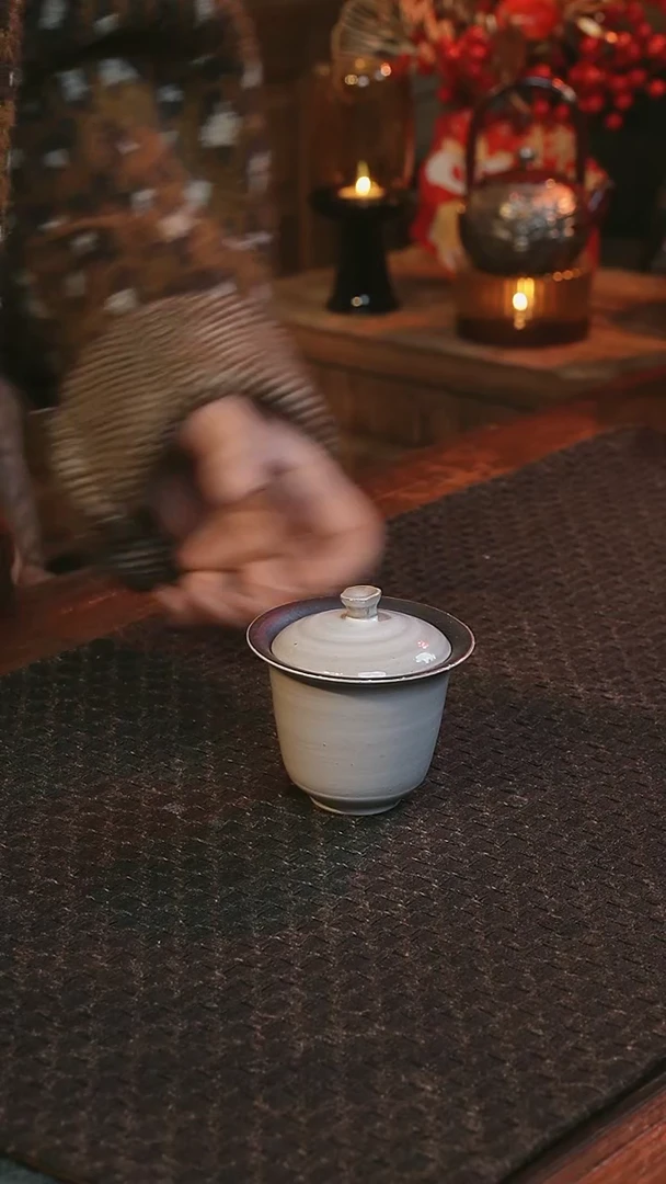 【闪购商品】瓷片盖碗--------------