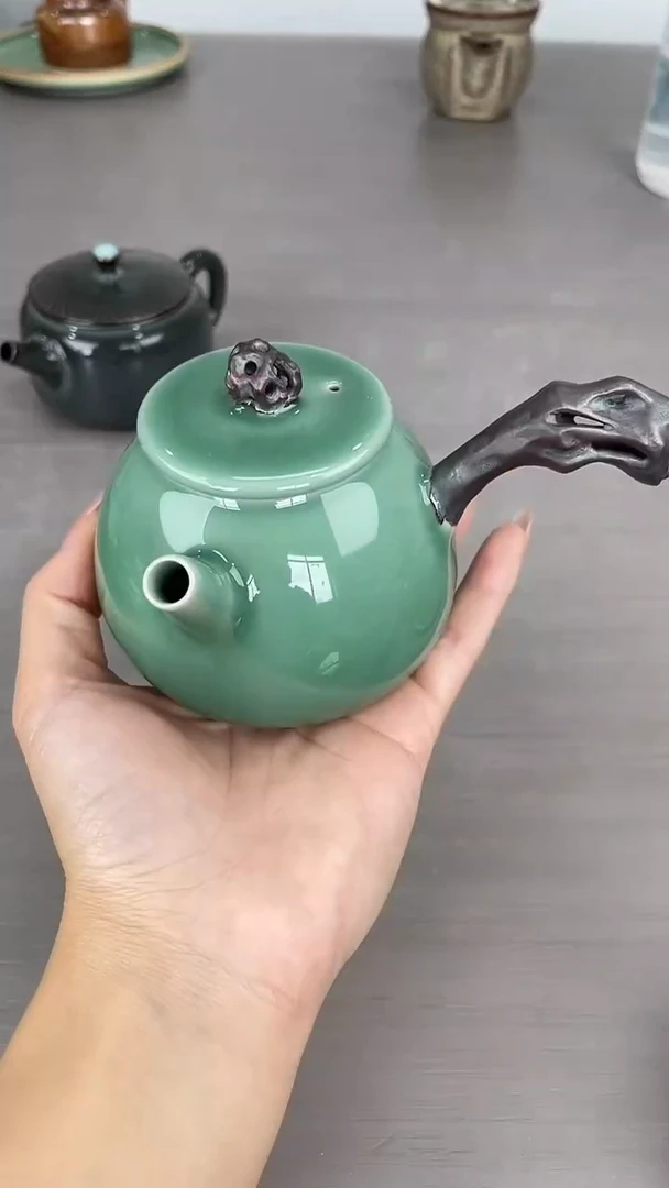 青瓷原产地仓储福利价微微暇