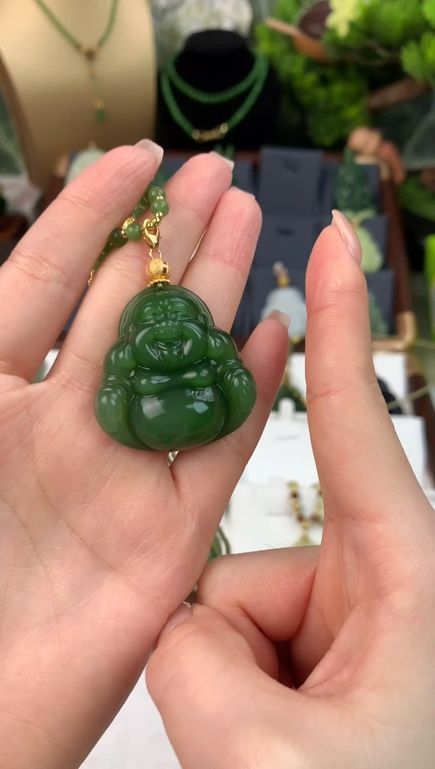 颈饰未镶嵌和田玉吊坠35mm