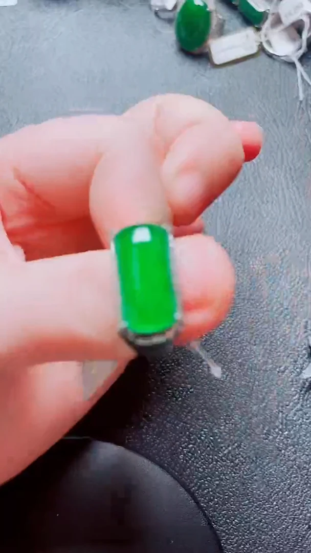 银S925镶嵌戒指翡翠1