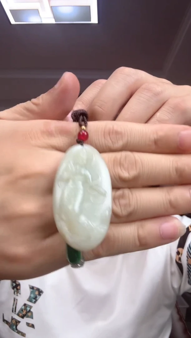 和田玉未镶嵌颈饰1