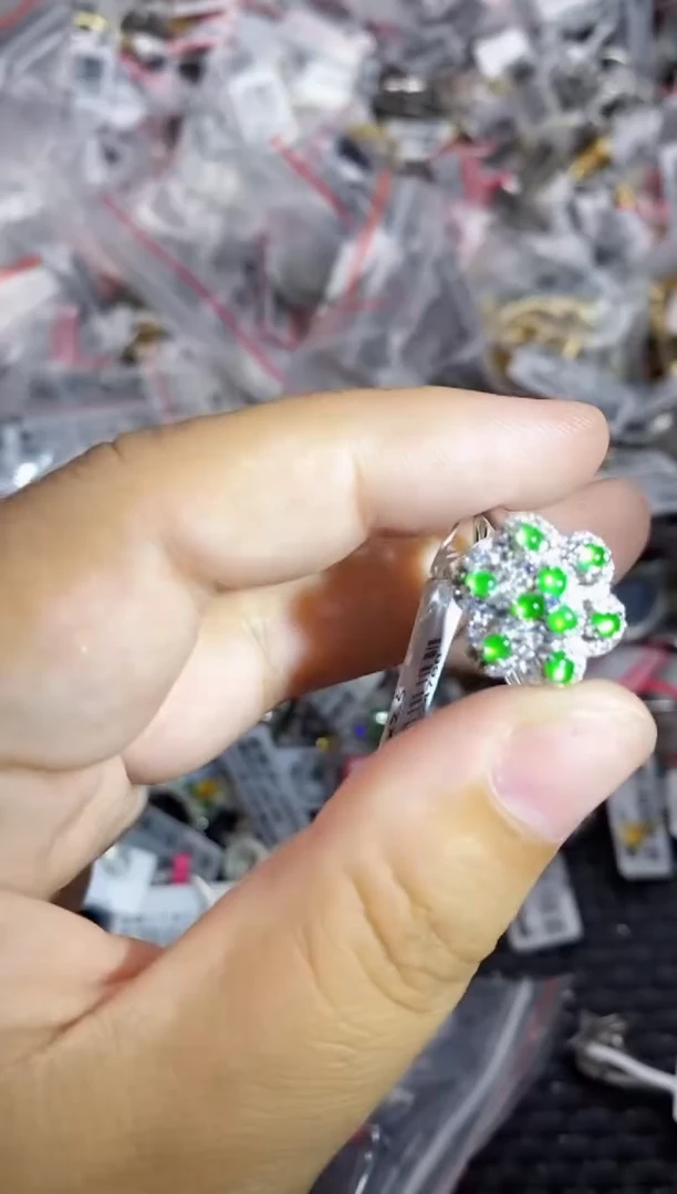 银S925镶嵌戒指翡翠777    2