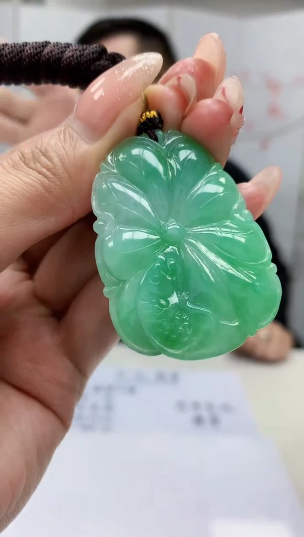 【闪购商品】定制翡翠未镶嵌5152MM-毛货挂件43