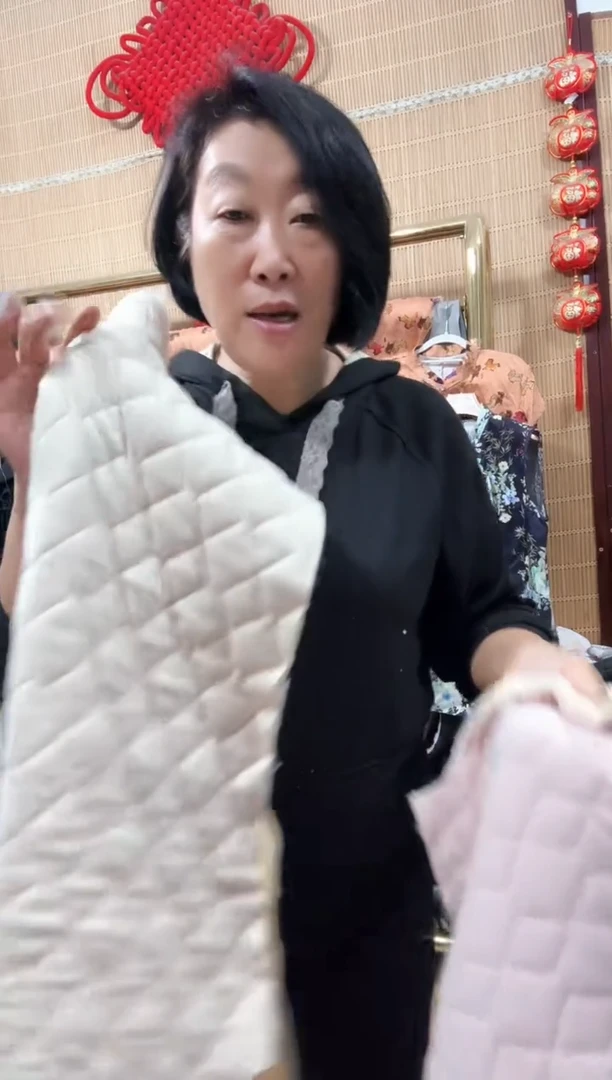 仿羊羔毛女款棉裤8片+2片残颜色随机发