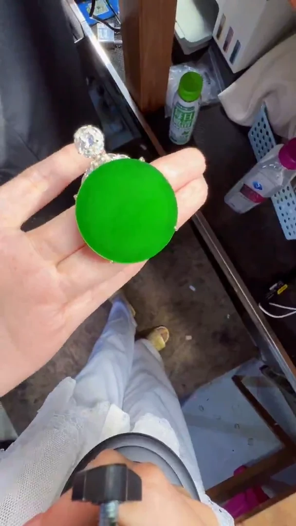 未镶嵌定制翡翠花**物翡翠A货有轻微色差属于正常现象无事牌1