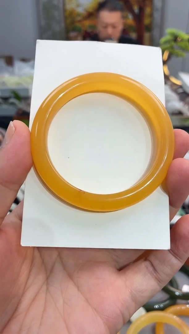 未镶嵌手镯石英质玉（金丝玉）金丝玉手镯