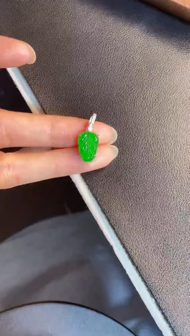 吊坠(不含链)银S925镶嵌翡翠1