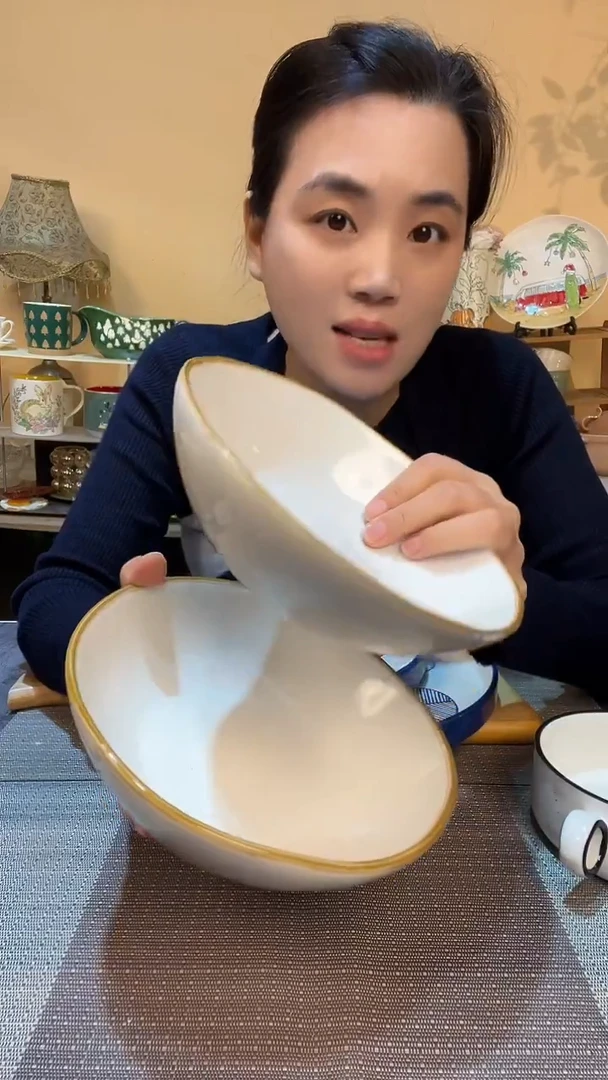 瓷片瑕疵款 2个7英寸异形碗  介意勿拍