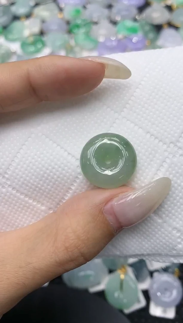 颈饰未镶嵌翡翠11111111111