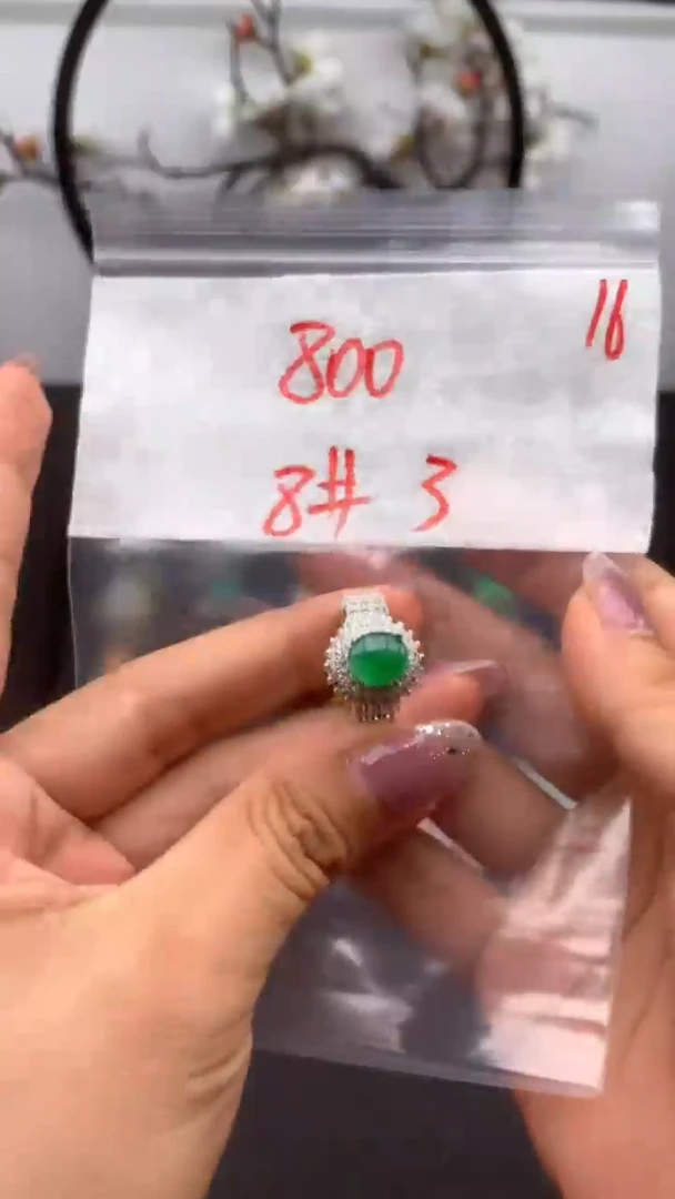 定制翡翠未镶嵌缅甸天然A货翡翠拍一发一