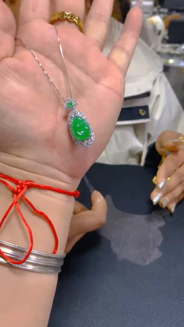 【闪购商品】翡翠吊坠(不含链)未镶嵌0514375603