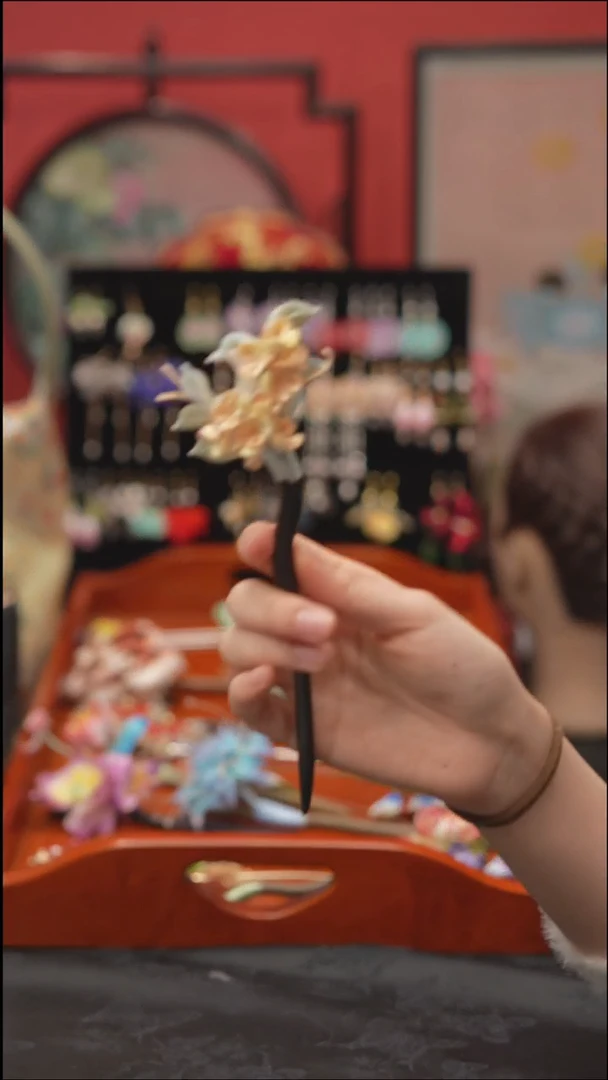 刺绣香***花非遗绒花饰品