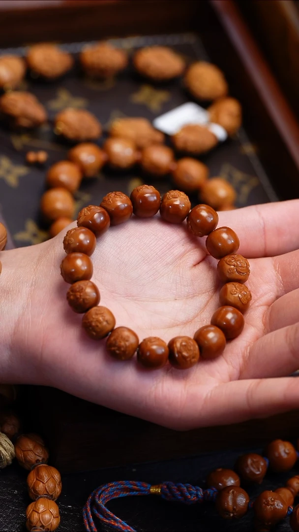 【闪购商品】橄榄核吊坠苏工橄榄核