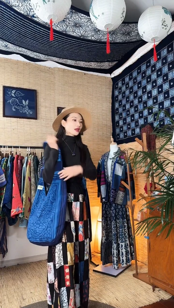 【闪购商品】设计师款蓝章纹包包