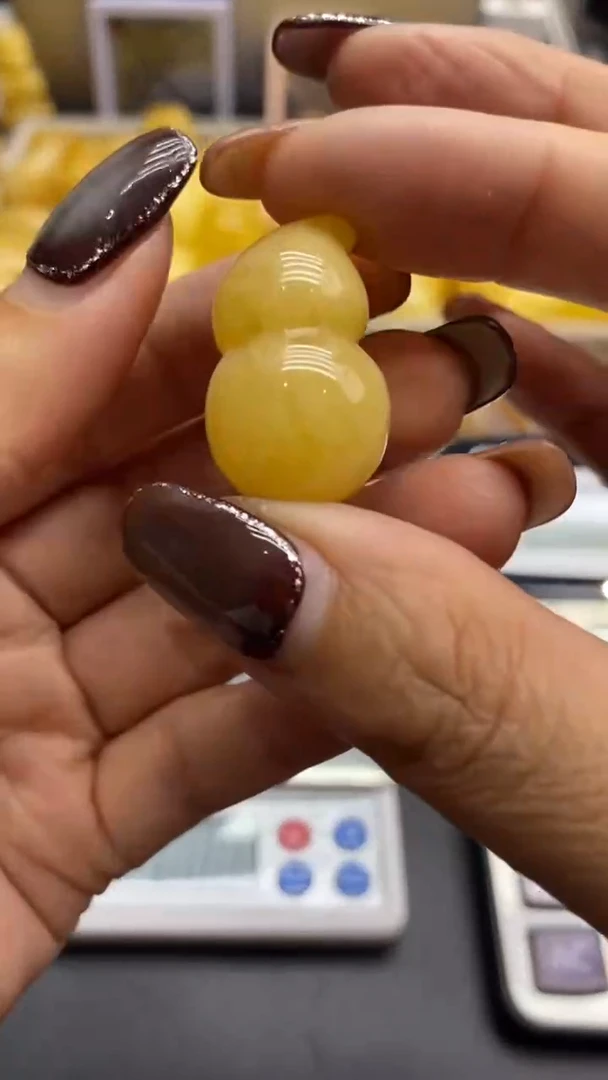 琥珀未镶嵌珠宝奇石2798