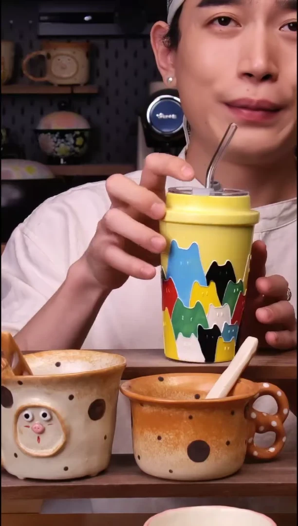 杯子景德镇可爱设计师款陶瓷（带盖带吸管）