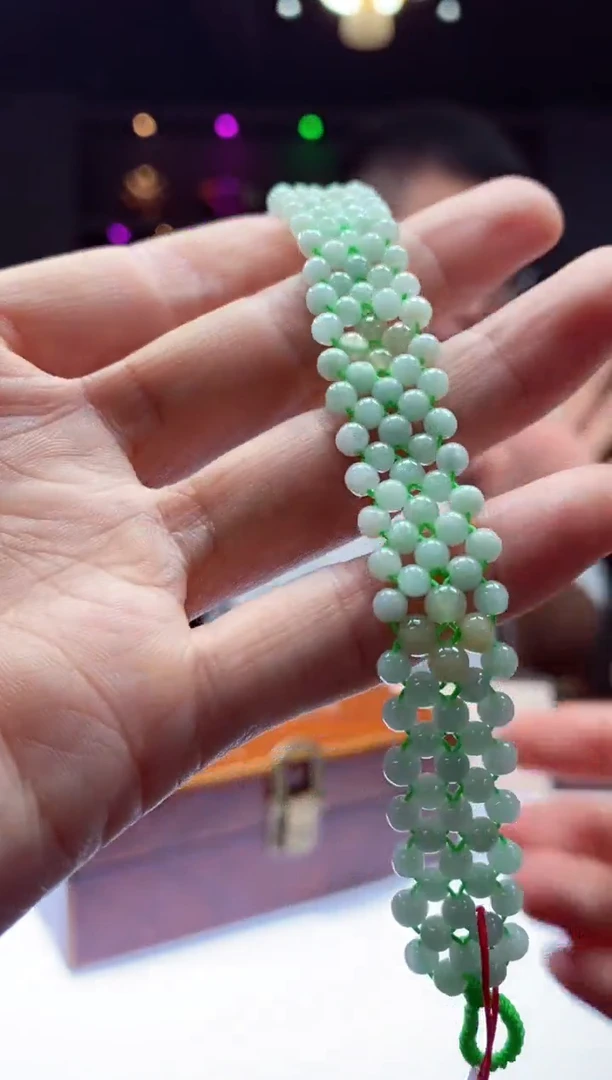 翡翠未镶嵌颈饰SH0624005