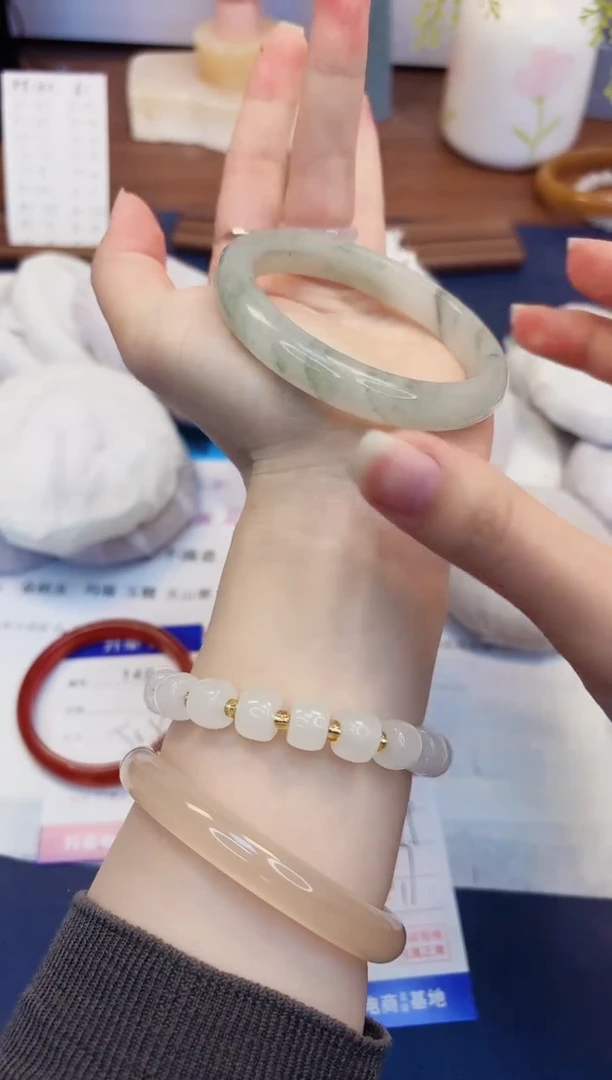 【闪购商品】石英质玉手镯未镶嵌141-天山翠-圈口58