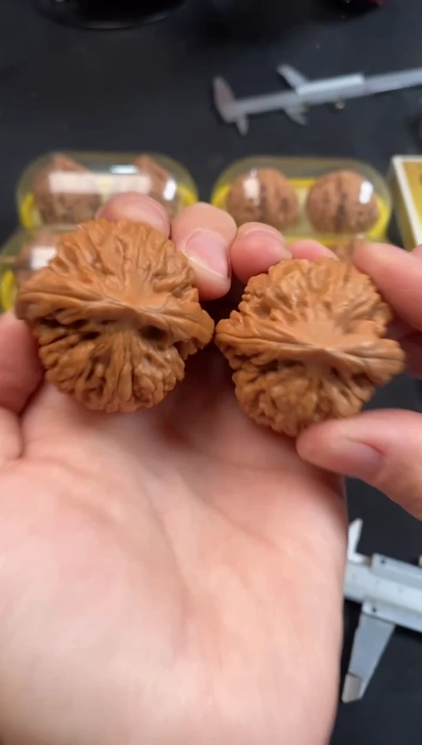 把件文玩核桃莲花37尺Z351