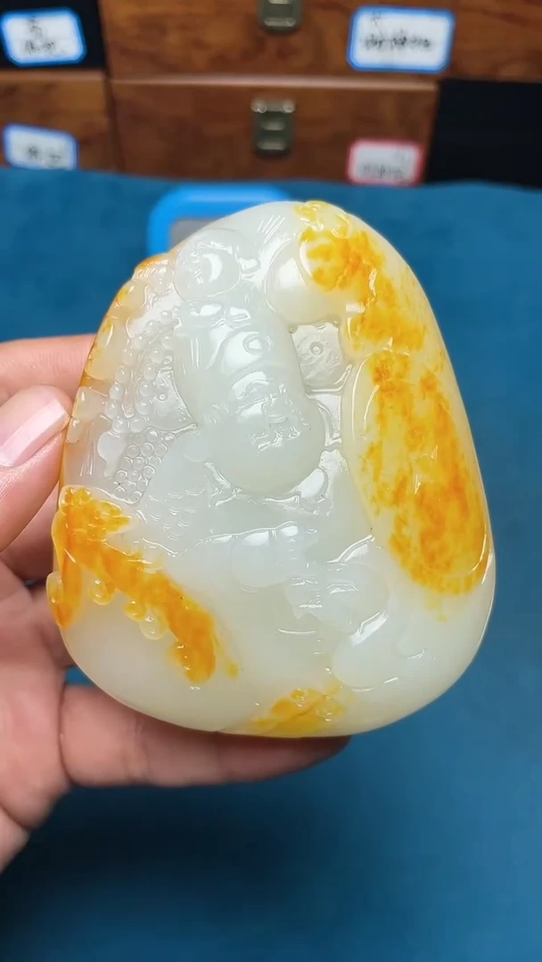 和田玉未镶嵌把件鹏和田玉