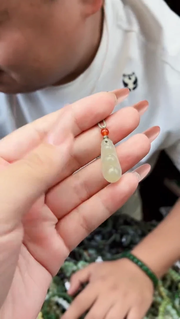 和田玉未镶嵌颈饰拍一发一