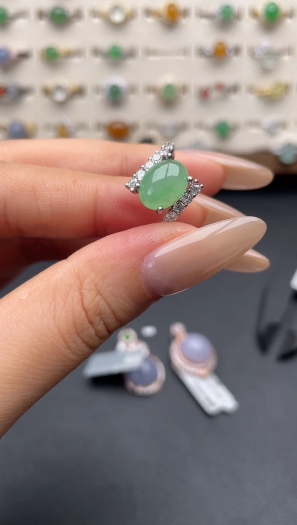 银S925镶嵌戒指翡翠一物一证一礼盒