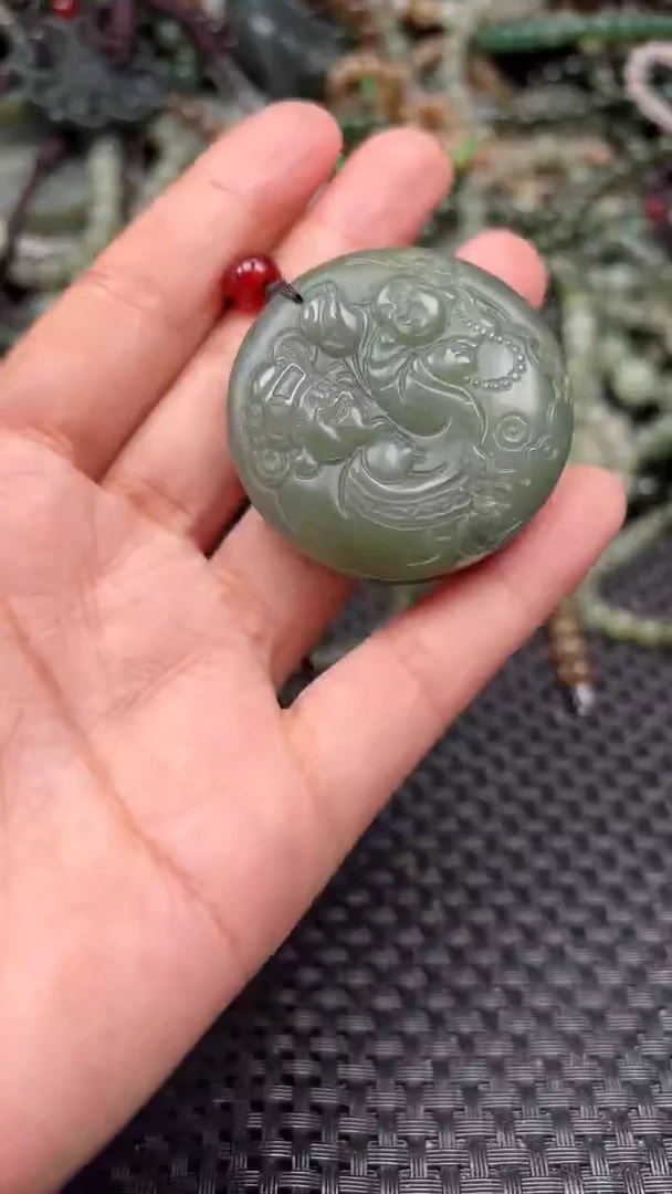 颈饰未镶嵌和田玉1