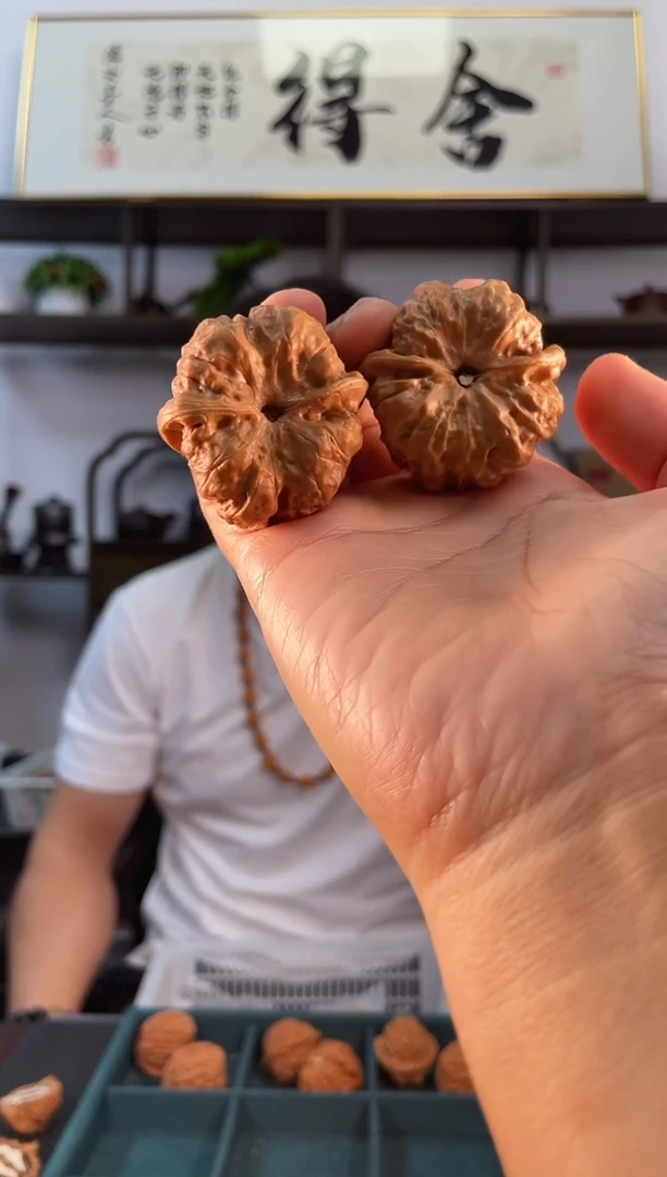 把件文玩核桃蛤蟆头核桃