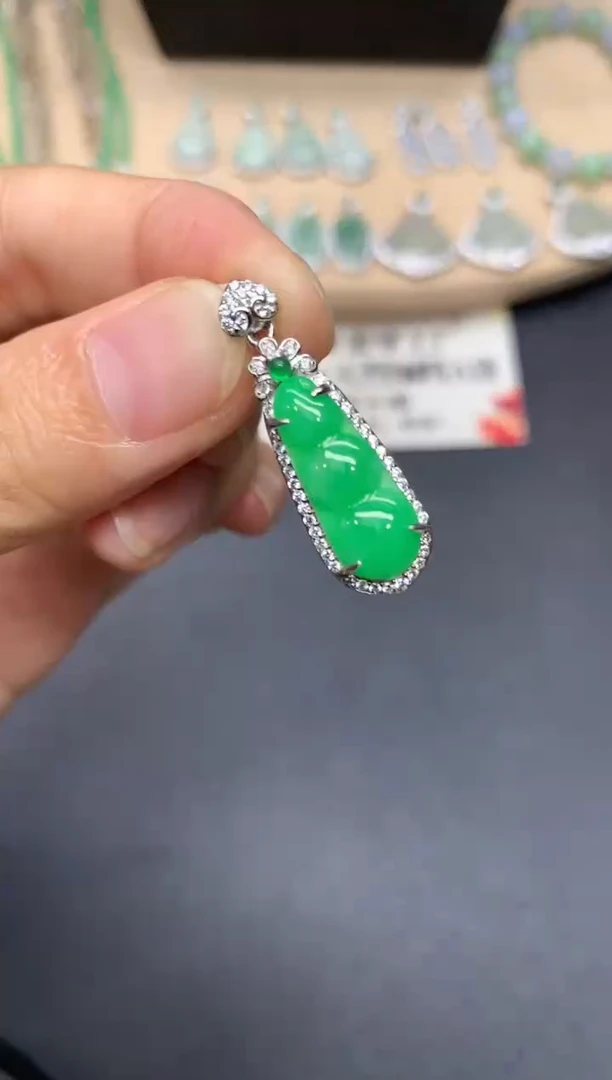 翡翠银S925镶嵌吊坠(不含链)福豆【多样性发其一】
