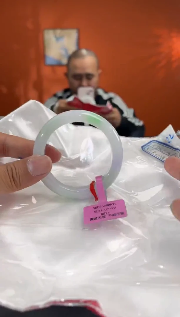 未镶嵌手镯翡翠5 51