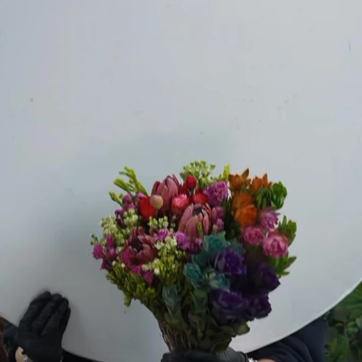 公主糖果木百合混搭进口鲜花花束（糖果颜色随机）