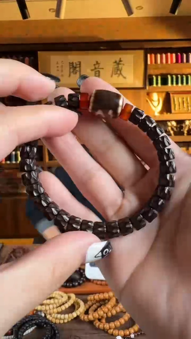 【闪购商品】木定制搭配椰蒂直切桶珠黑金吞噬6*8mm