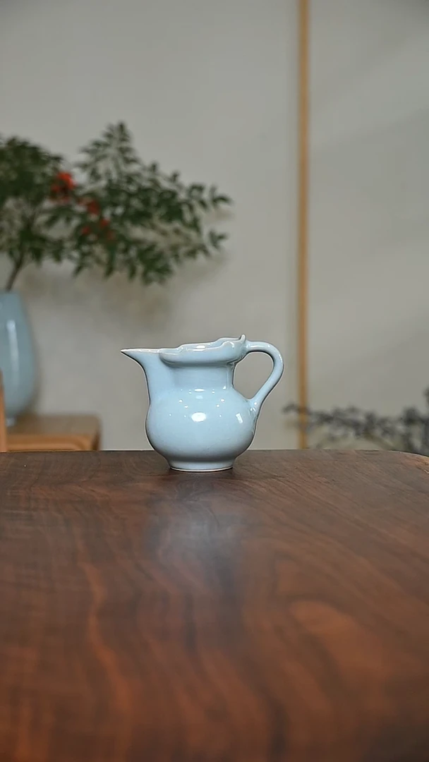 僧帽公道 天青 微瑕 朱家汝窑款