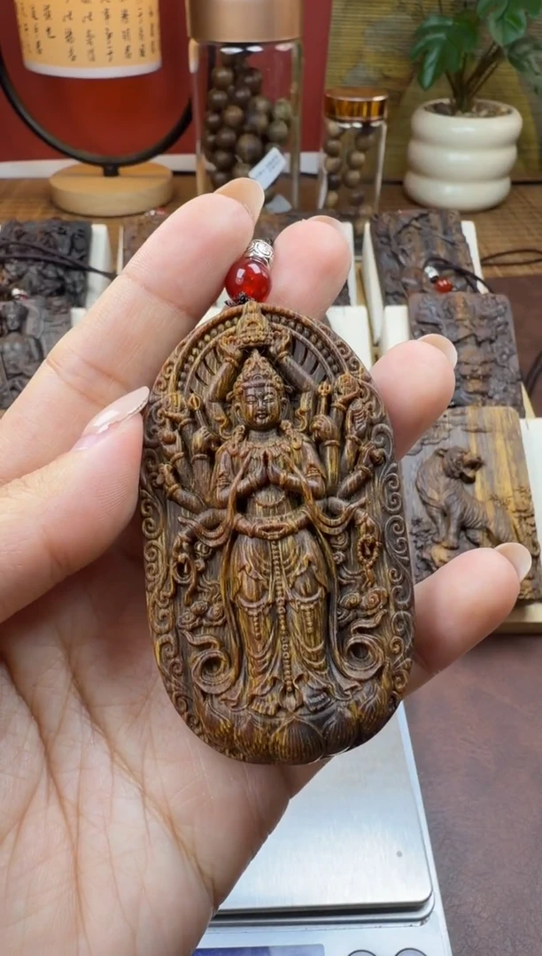 木木雕款芽庄 站千手观音 7cm 送养香瓶