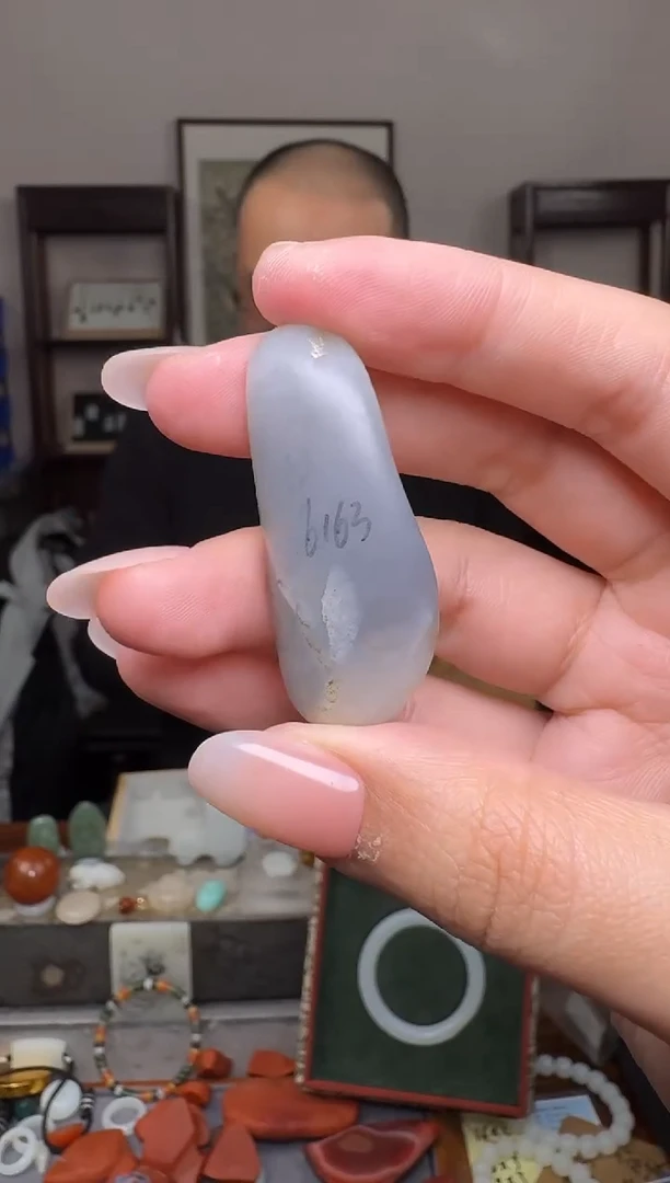 【闪购商品】和田玉挂件未镶嵌6163有皮裂