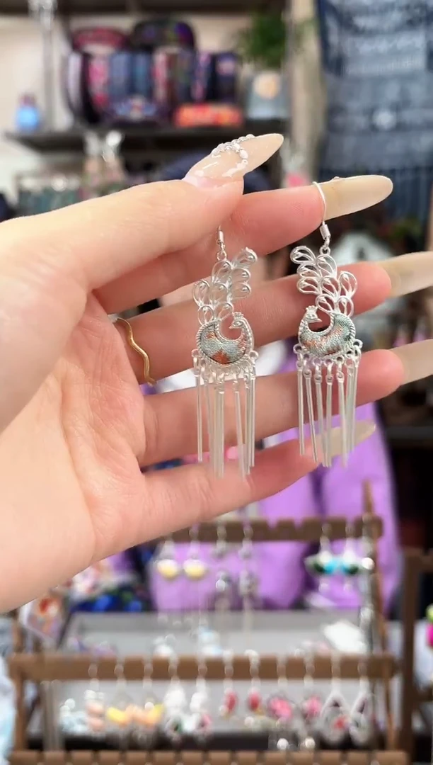 织绣民族风非遗老绣苗银饰品130