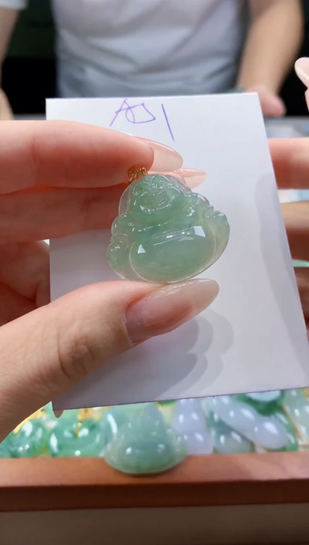 翡翠18K金镶嵌颈饰天然A货翡翠挂件