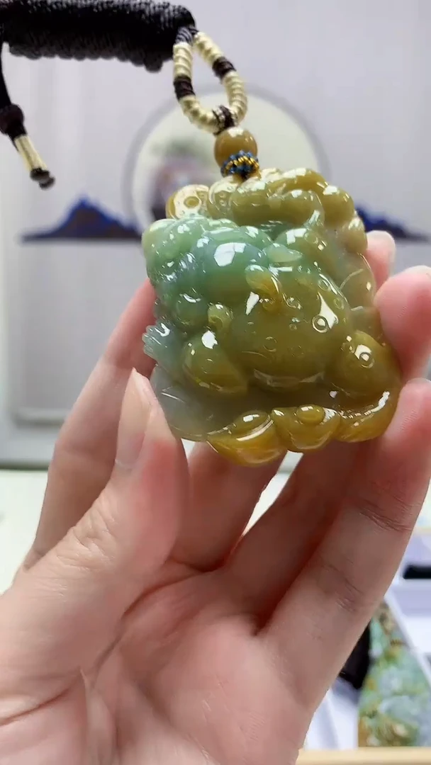 定制翡翠未镶嵌4898zm-毛货挂件88金蟾