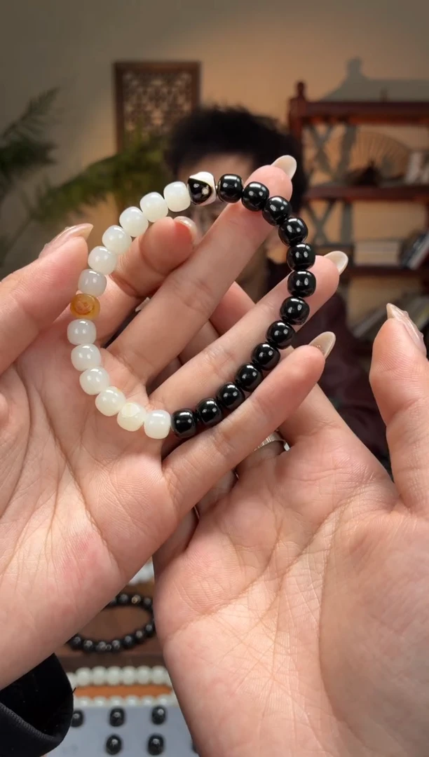 足金镶嵌手串和田玉7-8